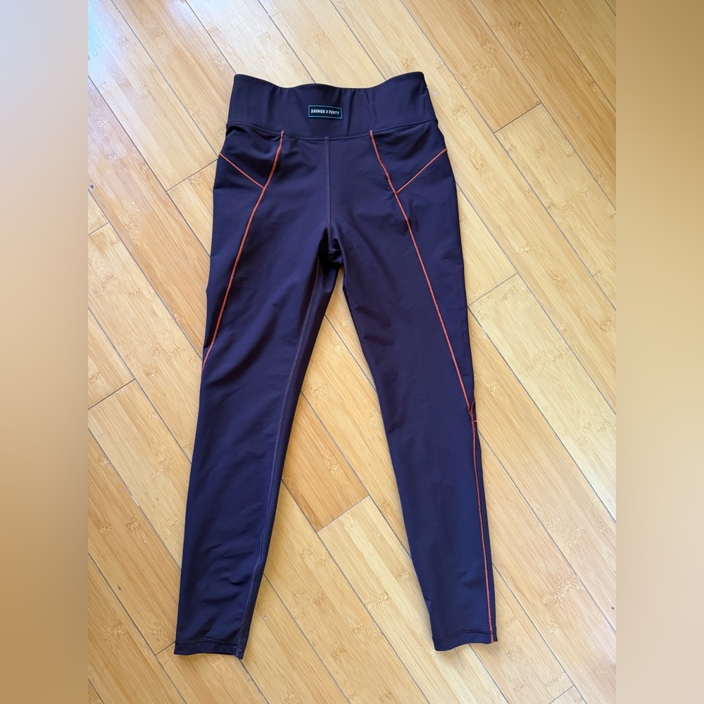 Savage X Fenty Sport Leggings